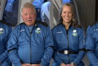 Níræð Star Trek-stjarna út í geim