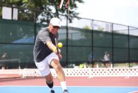 Kona af íslenskum ættum kynnir nýja íþrótt „pickleball“ fyrir Íslendingum
