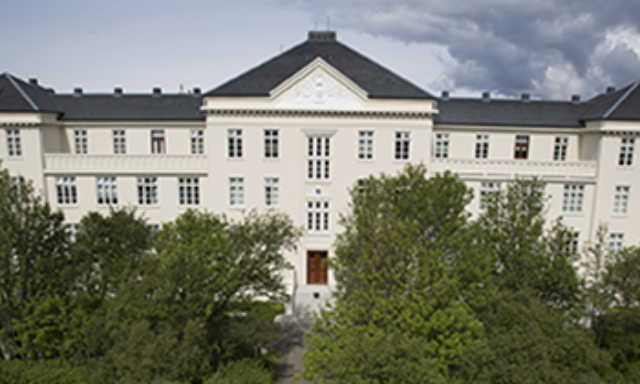 Opin og auðmjúk umræða er góð fyrir alla