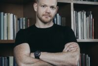 Trúarofbeldi og skoðanakúgun samfélagsins