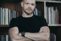 Trúarofbeldi og skoðanakúgun samfélagsins