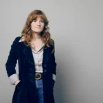 Vegurinn milli hulduheima og mannlegrar tilveru