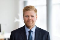 Hressileg ádeila á grunnhyggni nútímamanna