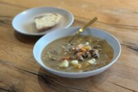 Vetrarsúpa og þeytt smjör á brauðið