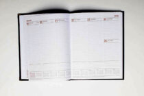 Áminning, markmiðsetning, brýnin og minningar í einni bók