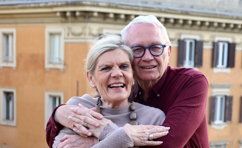 Að deyja í tölvuheimi 