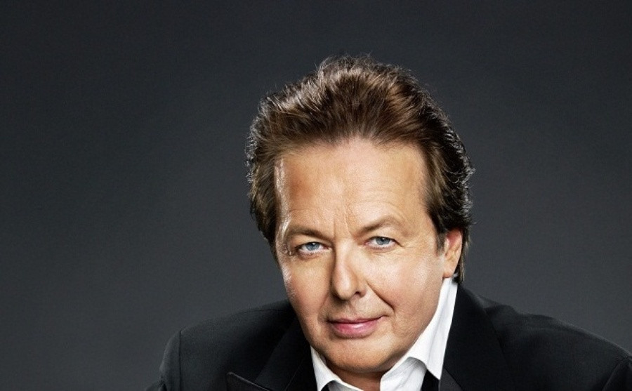 Einn ástsælasti söngvari landsins fallinn frá